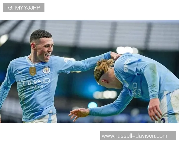 福登在欧冠赛场大放异彩助曼城晋级展现年轻球员的无限潜力与实力