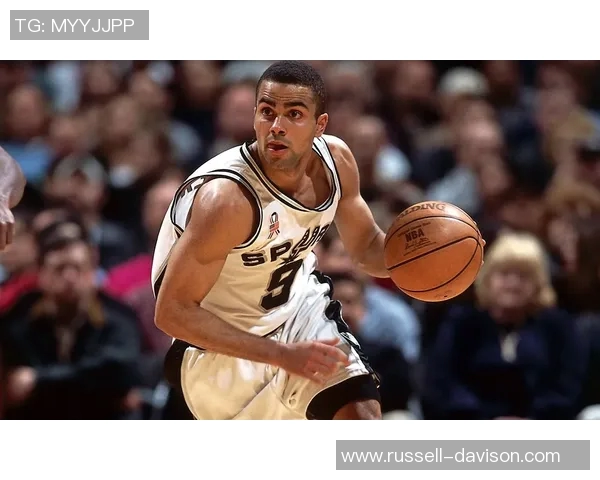 马刺队老将帕克宣布退役,结束20年NBA生涯 马刺队老将帕克宣布退役,结束20年NBA生涯